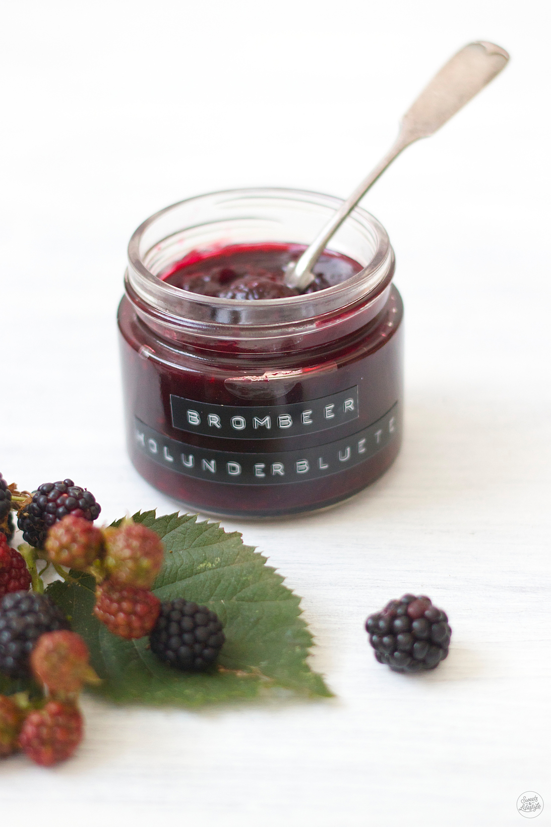 Brombeer Holunderblüten Marmelade - Sweets and Lifestyle
