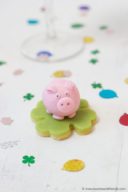 Marzipanglücksschwein als selbst gemachter Glücksbringer von Sweets & Lifestyle®