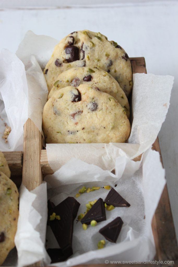 Leckere Cookies mit dunkler Schokolade und Pistazien von Sweets and Lifestyle 