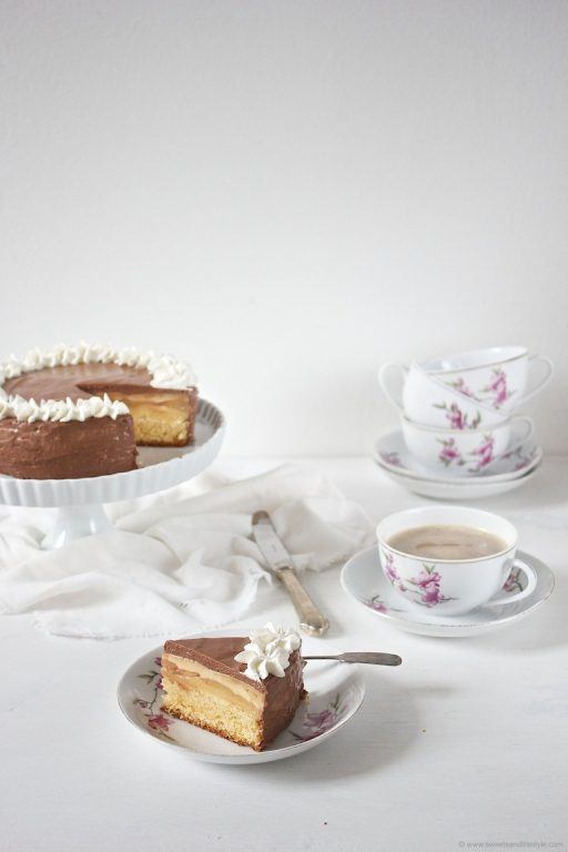 Ein Traum von Torte ist die köstliche Birnen Schokomousse Torte nach einem Rezept von Sweets and Lifestyle