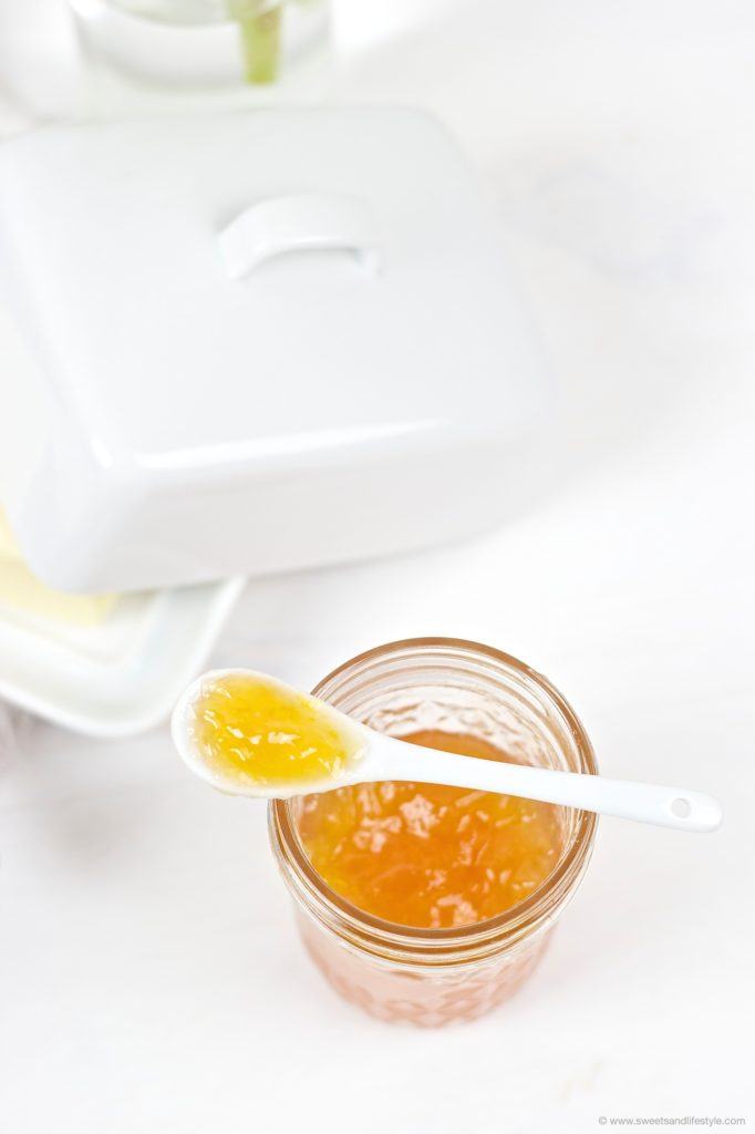 Leckere fruchtig herbe Orangenmaremalde mit Tonic Water von Sweets and Lifestyle