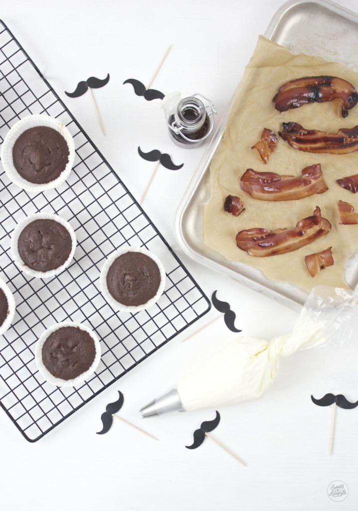 choko Bier Cupcakes mit Baconchips Herstellung für den Vatertag von Sweets and Lifestyle