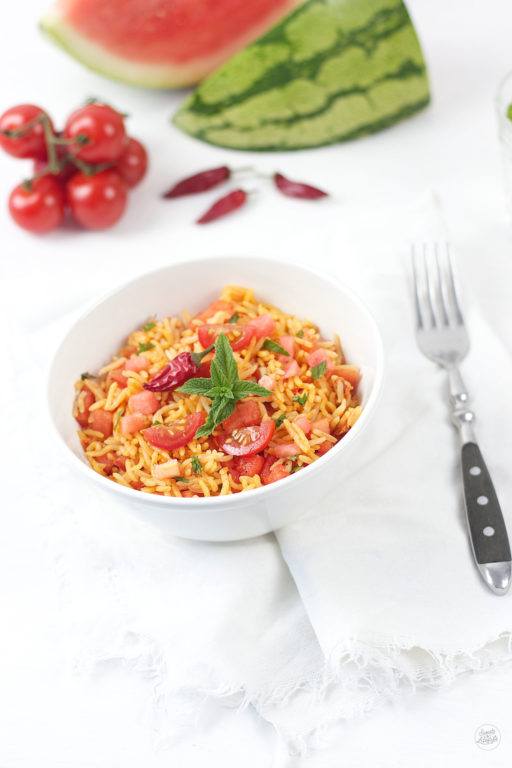 Reissalat mit Chili, Wassermelone und Tomate - Sweets and Lifestyle