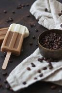 Erfrischende Coffee Popsicles fuer Kaffeeliebhaber von Sweets and Lifestyle