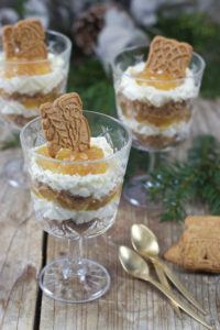 Bratapfel Spekulatius Dessert serviert im Glas von Sweets & Lifestyle®