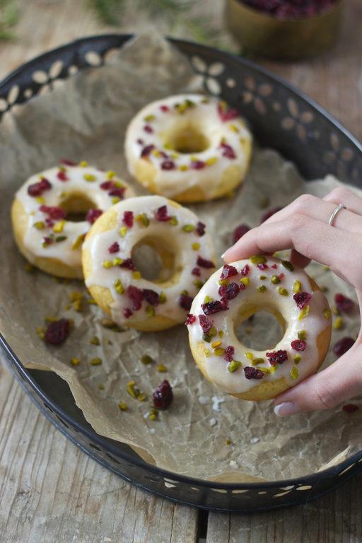 Donuts mit Zuckerguss Cranberrys von Sweets & Lifestyle®