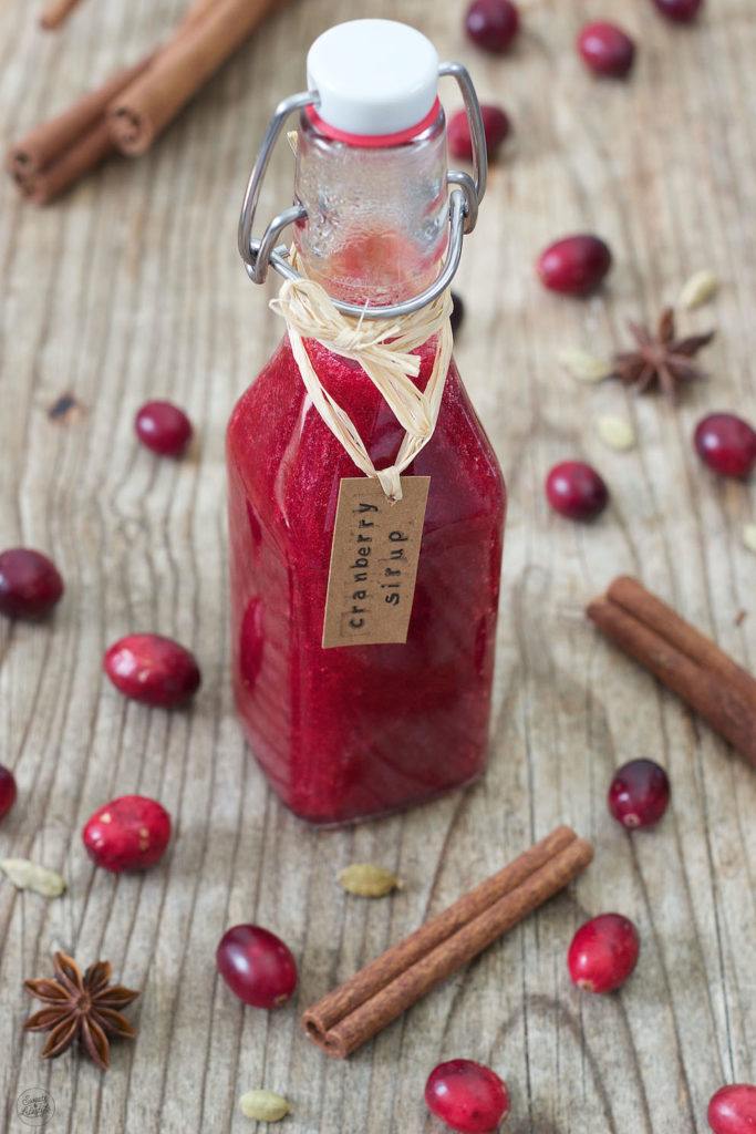 Selbst gemachter Cranberry Sirup von Sweets & Lifestyle®
