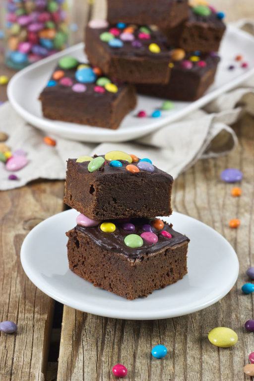 Brownies mit Smarties Rezept von Sweets & Lifestyle®