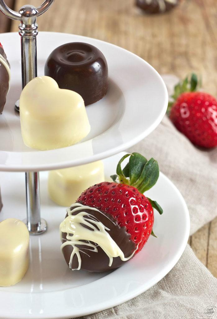 Erdbeeren mit Schokolade überzogen von Sweets & Lifestyle®