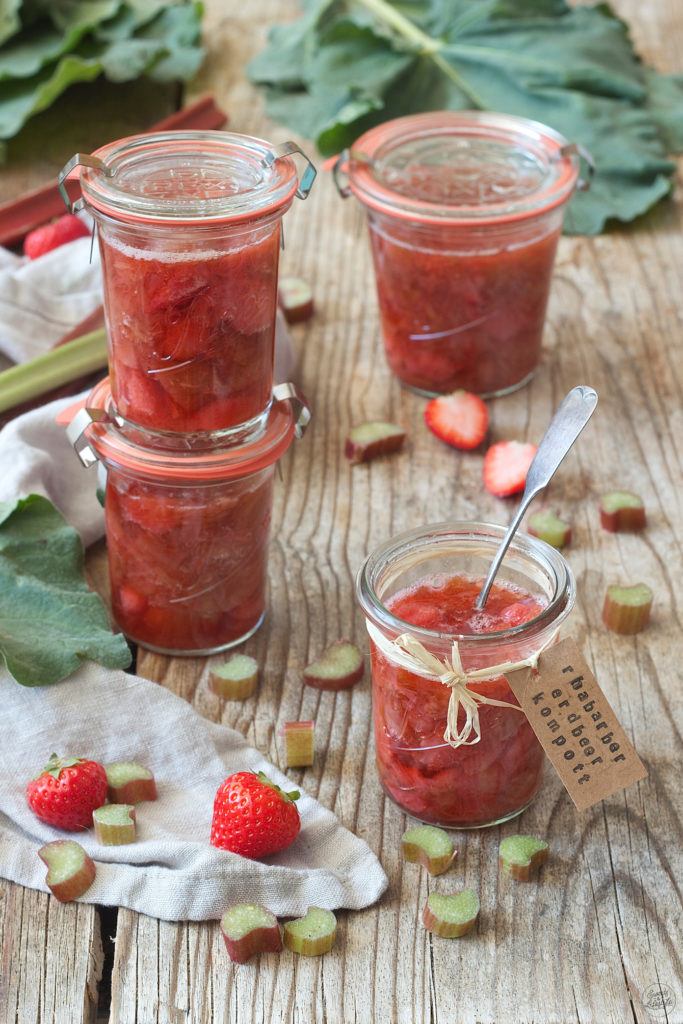 Erdbeer Rhabarber Kompott einkochen nach dem Rezept von Sweets & Lifestyle®