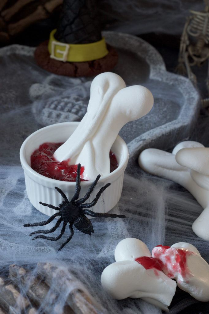 Baiserknochen Rezept für Halloween von Sweets & Lifestyle®