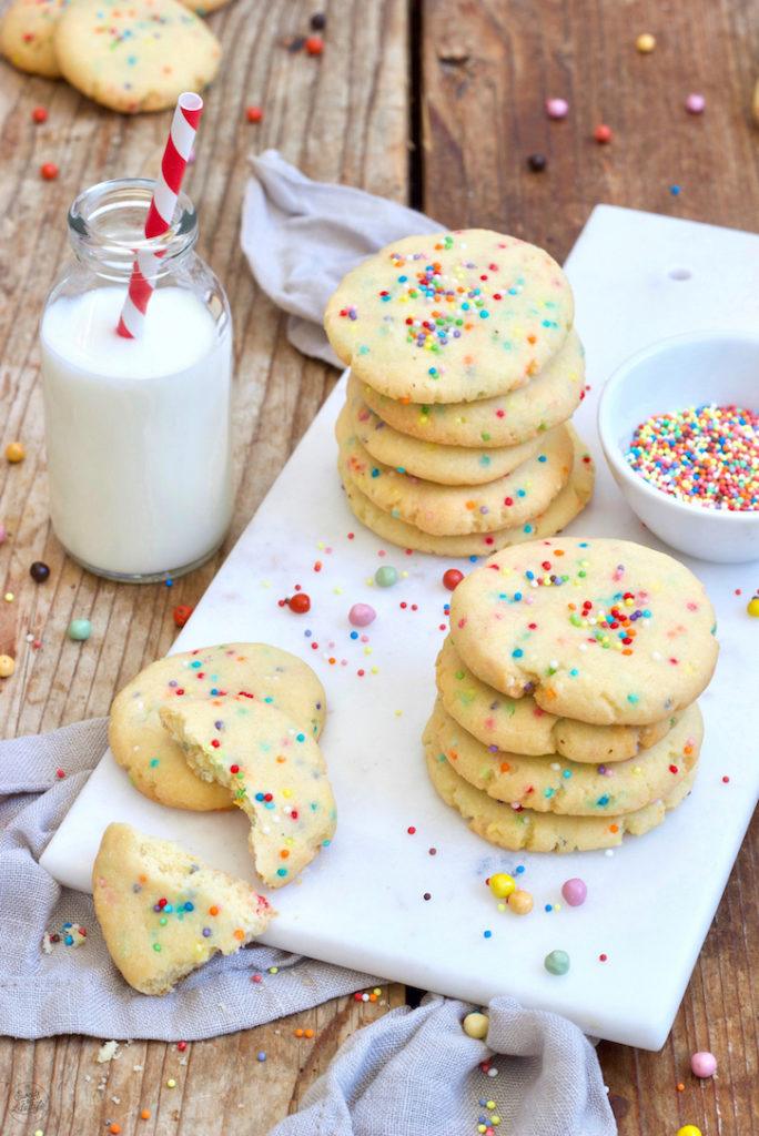 Leckeres Konfetti Cookies Rezept von Sweets & Lifestyle® für den Fasching und den Kindergeburtstag