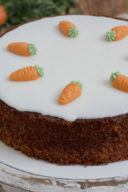 Rezept für einen saftigen Karottenkuchen mit Öl und Nüssen von Sweets & Lifestyle®
