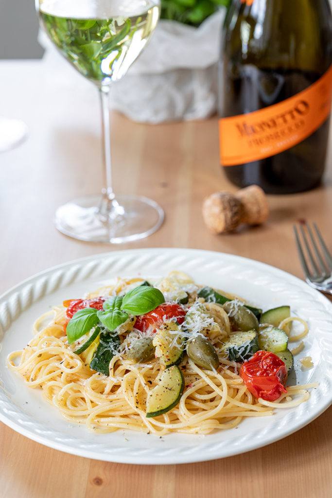 Schnelle Pasta mit Zucchini und Weißweinsauce nach einem Rezept von Sweets & Lifestyle®