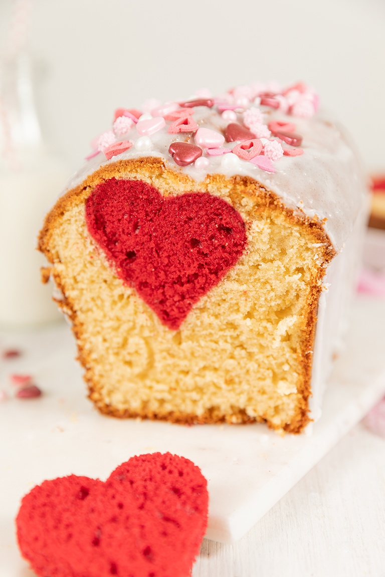 Herzkuchen fuer den Valentinstag und den Muttertag nach einem Rezept von Foodbloggerin Verena Pelikan