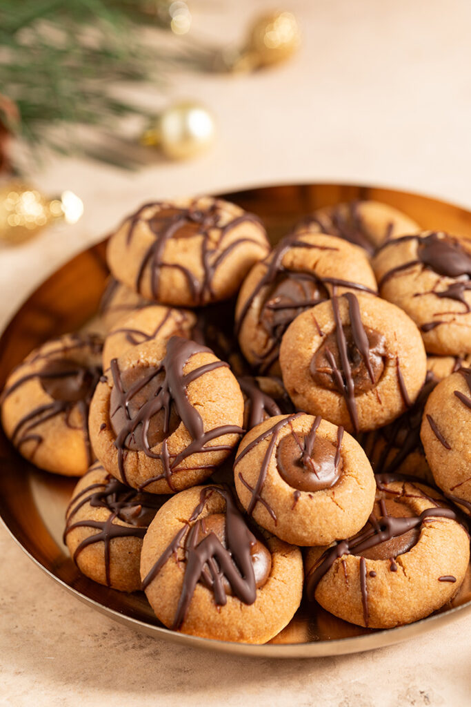 Schnelle Nutella Kekse als leckere Weihnachtskekse gemacht nach einem Rezept von Verena Pelikan